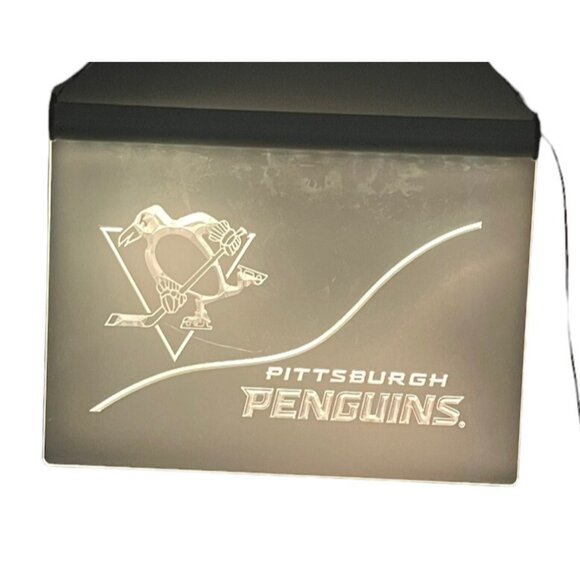 Pittsburgh Penguins 12x16" LED Light Up Etched Glass Sign Color Changing Logo - Picture 4 of 9